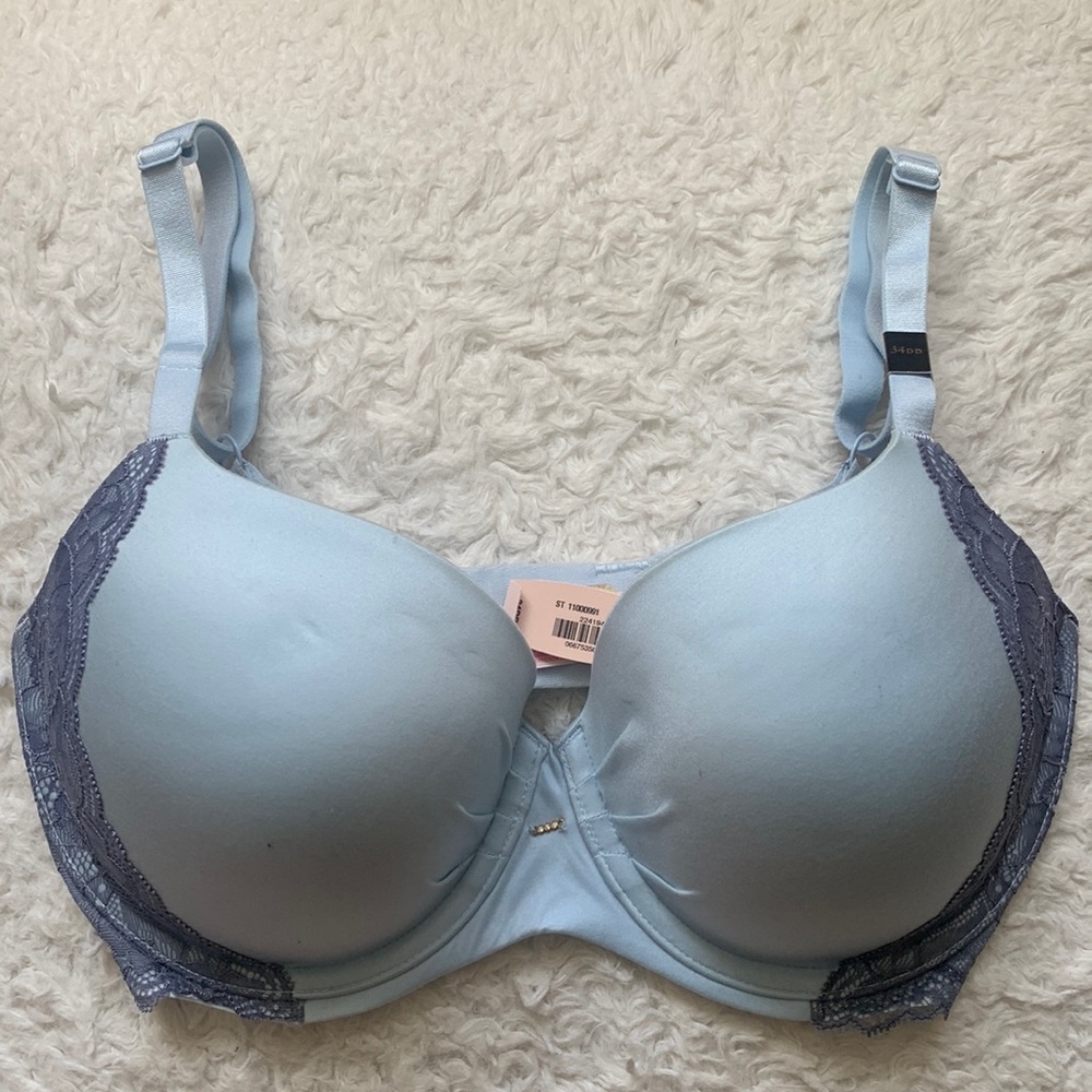 NWT Victoria’s Secret 34DD Fabulous lined Demi
